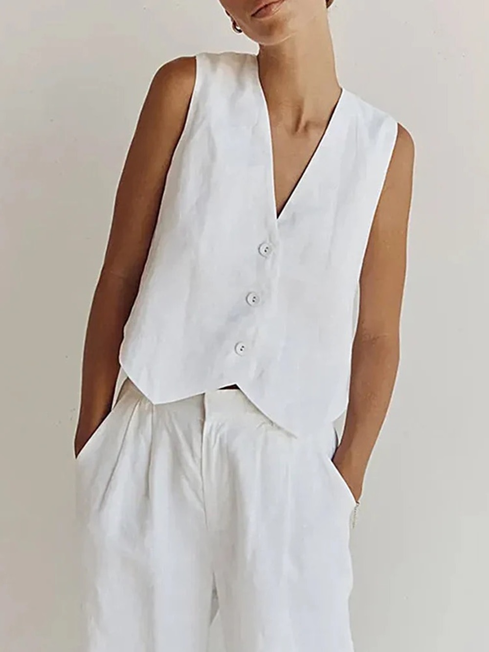 Hausen linen vest top vneck button down sleeveless hemline elegant old money